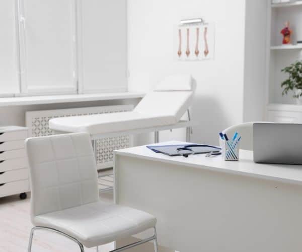 clinic fitout in dubai