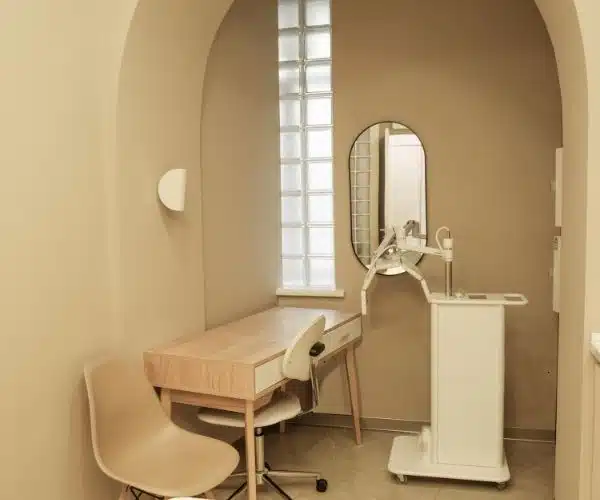 clinic fitout in dubai