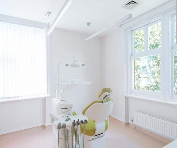 clinic fitout in dubai